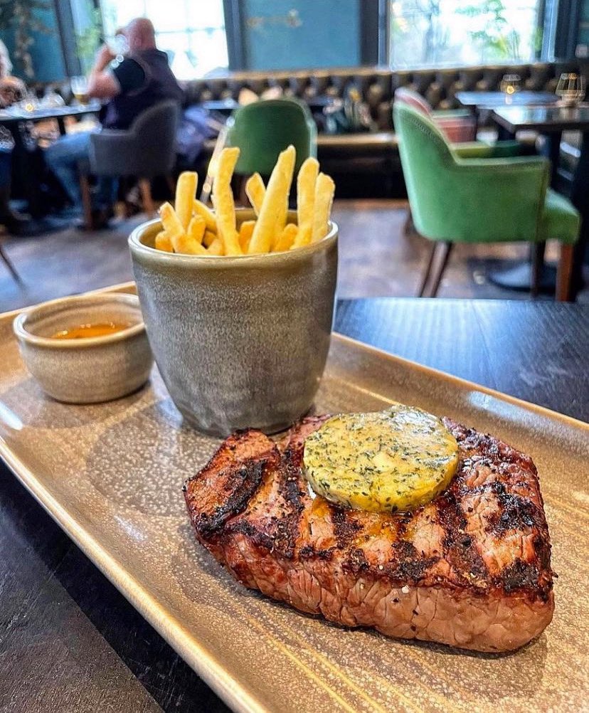 Did you know that our butchers Aubrey Allen, always aim to source the best available meet in the British Isles?  By selecting the top 4% of the best beef cattle we know our steaks will always be just top notch 🍽