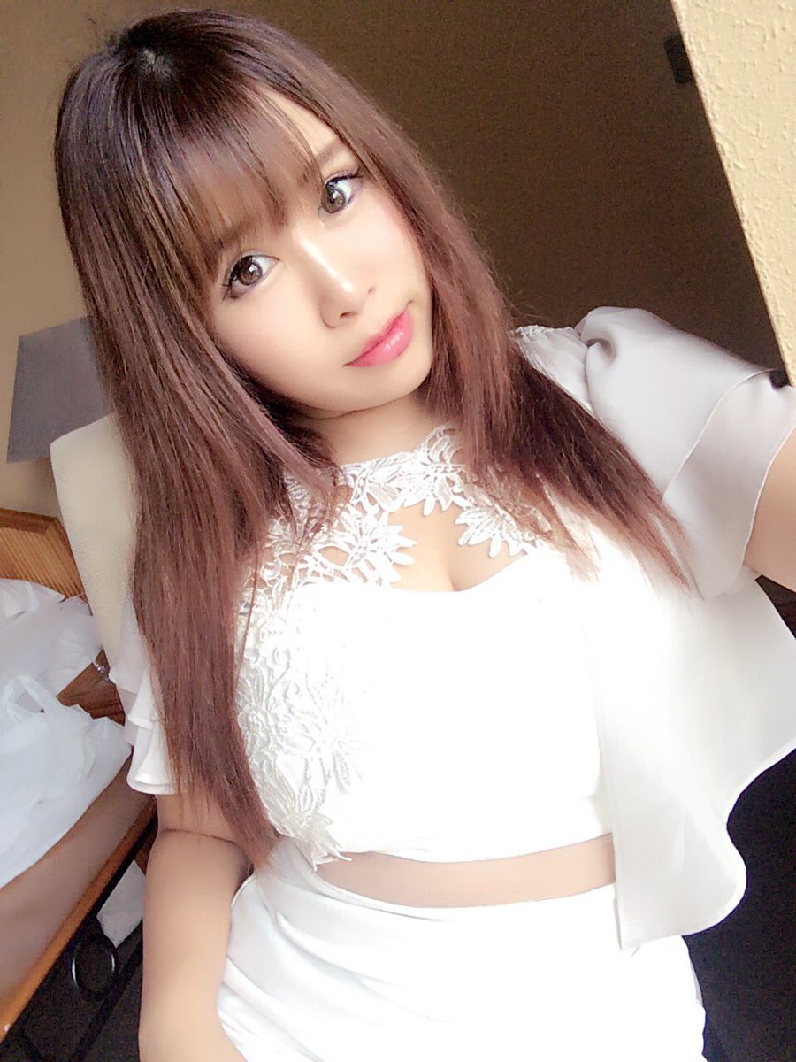 mionnnnn423's tweet photo. あけましておめでとうございます☺️
1月も葉月美音ちゃんの応援よろしくお願いします🥺❤
新年早々、美音ちゃんが撮影頑張ってくれてます😊❤
今年も毎月欠かさずに作品出る度購入します(◜ᴗ◝ )❤❤
今年もよろしくお願いします!!
(写真は懐かしめの美音ちゃん❤❤)
#葉月美音 ちゃん❣️
#MIONIST https://t.co/57IvmQK2Sc
