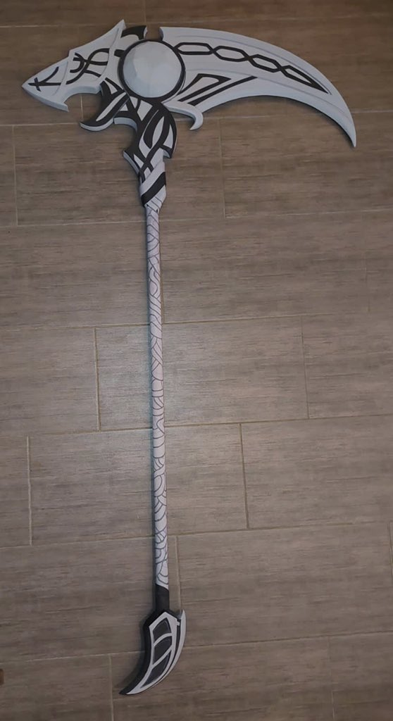 IsuForge's tweet photo. Ready for some textures and battle damage 😏
Grey foam from @Cosplayshop_be Black foam from @PolyPropsLtd
Power to build this: Foam Gods
#moonscut #werewolfpack #ACValhalla #AssassinsCreed #AssassinsCreedValhalla #scythe #foamsmith #foamprops https://t.co/cV6vPMMBRo
