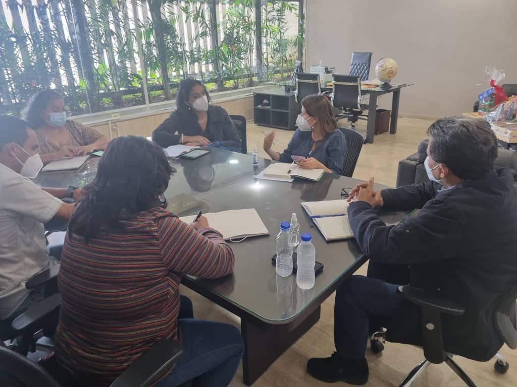 dgei_mppe's tweet photo. #04Ener Reinicio de clases se iniciará con actividades en el marco del día del maestro(a). Viceministro (as) sostuvieron  reunión, cumpliendo instrucciones de la Ministra @_LaAvanzadora @MPPEDUCACION @WuikelmanAngelP @RosangelaOrozco @_NancyOrtuno_ @gtorodelara  @Danielcustodio3 https://t.co/D0ejoiMF7y
