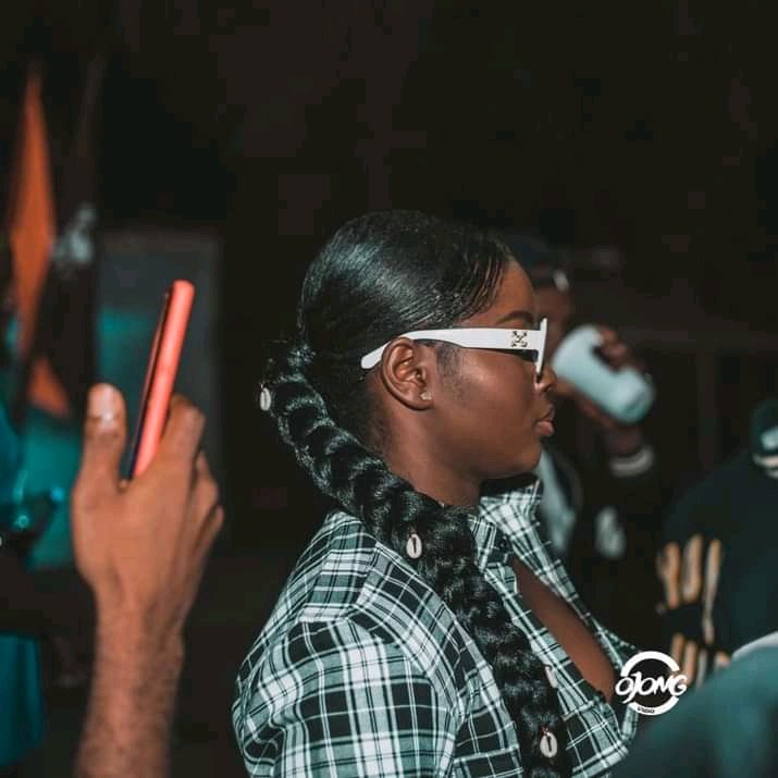 mistardrae's tweet photo. BRAND New 🔹

Cameroon Award winning hip hop rapper @micmonsta published visuals of his latest Music entitled 'Days like this' featuring @DreadyChrist, @marnick and @unclecales @micmonsta all under his music label. The hip hop song is now available for you to on all digital https://t.co/55JmHTfPA8
