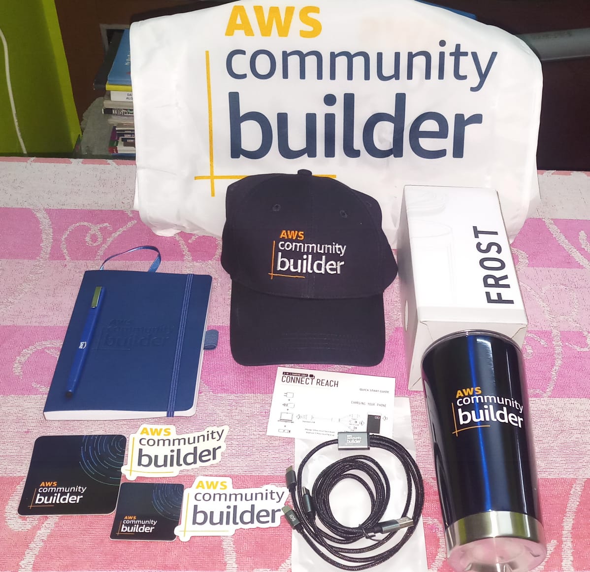 Sanjay6890's tweet photo. It's one of the best #NewYearGifts for 😎me...
Thanks, #aws for such an 😍amazing 🎁swag kit...
Please check out the official program page to know more about the #awsCommunityBuilder program...
🔗Link:https://t.co/bttOyPJAlr https://t.co/ia4qw581ds