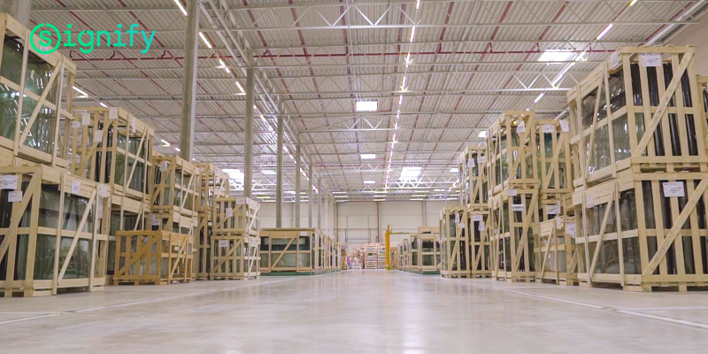 SignifyCompany's tweet photo. Warehouses that convert to energy-efficient LED and connected lighting have the power to achieve greener operations and drive their sustainability journey. The warehouse of the future is here: https://t.co/ilAtf7tDPh
#ConnectedWarehouse #IndustrialLighting #Sustainability https://t.co/IHIDuWY9mT