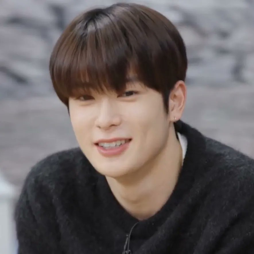hourlyjaeh's tweet photo. #NCT재현 #JAEHYUN #재현 #NCT127 https://t.co/hpv5KE730t