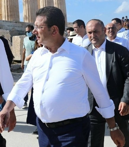 Ben size bi şi diyeyim mi?
Beyimiz İBB'yi iflas ettirdi, batırdı.
Yahu o kadar borçlan; tek çivi çakma!
Ne yaptın o paraları!
#FİTCH