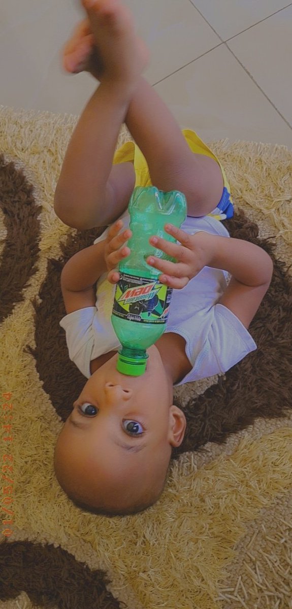 ebahsum's tweet image. Someone tag PEPSI for us!