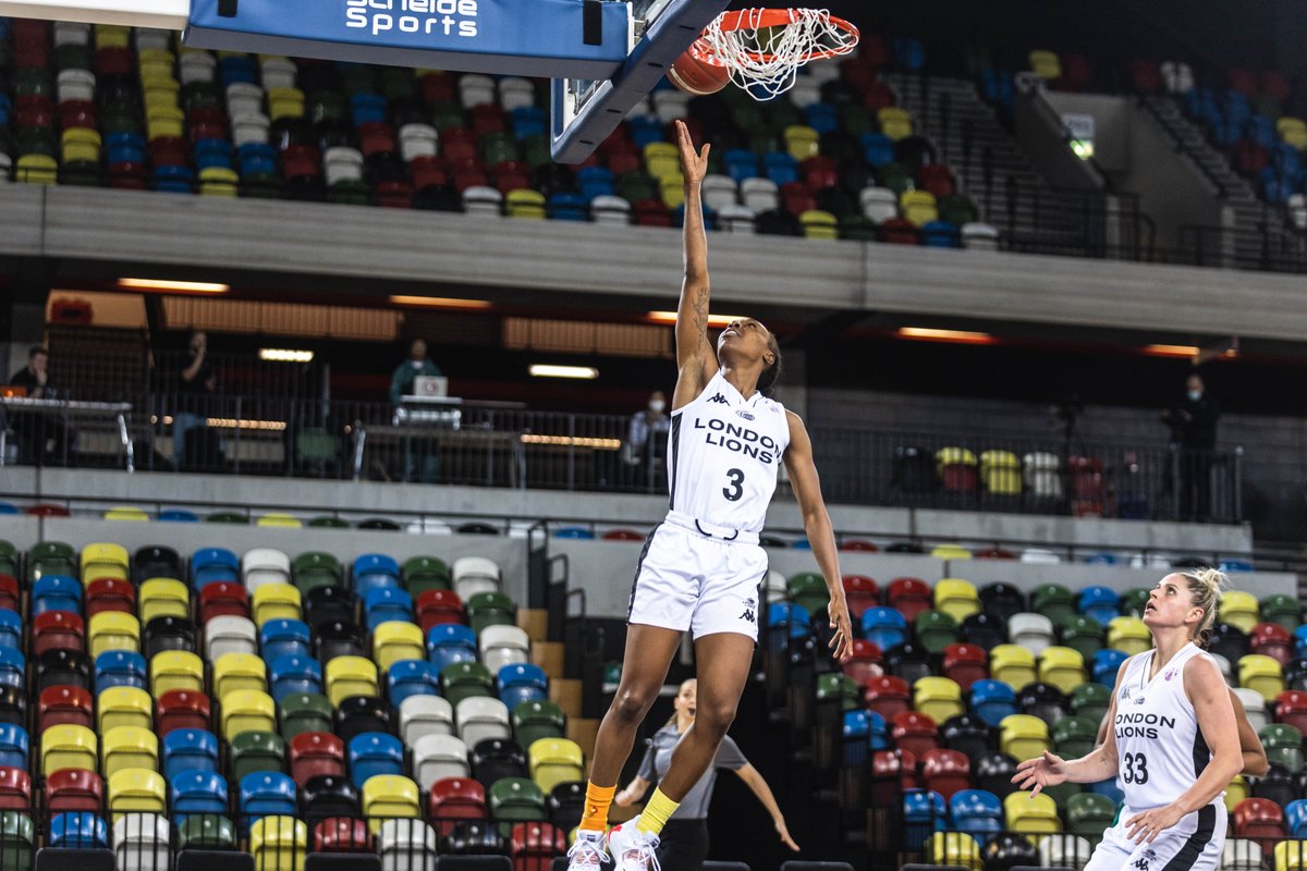SprLeagueBballW's tweet photo. Can @LondonLions continue their winning form in Europe? They face @BourgesBasket tonight looking to get their place in the @EuroCupWomen last 16.
📍 Bourges, France
⏰ 19:00 GMT (20:00 local time)
📺 BBL Player: https://t.co/tm1BtE56Mq
📺 FIBA YouTube: https://t.co/io3h7ZLTE4 https://t.co/tAiyJN4OYR