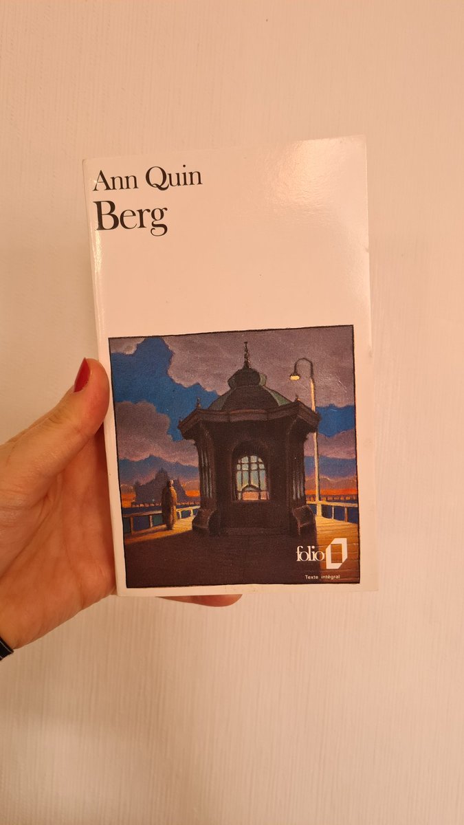 lucy_nield1's tweet photo. #FRENCHSPEAKING twitter!*!
I brought this book in error, it is written FRENCH. Please #share #RT #passon so I can find someone who wants it. I do not want to chuck it in a charity shop where it might never be enjoyed. Will send to someone 🙂  #AcademicTwitter #freeborn #French https://t.co/hET0TTIAcn