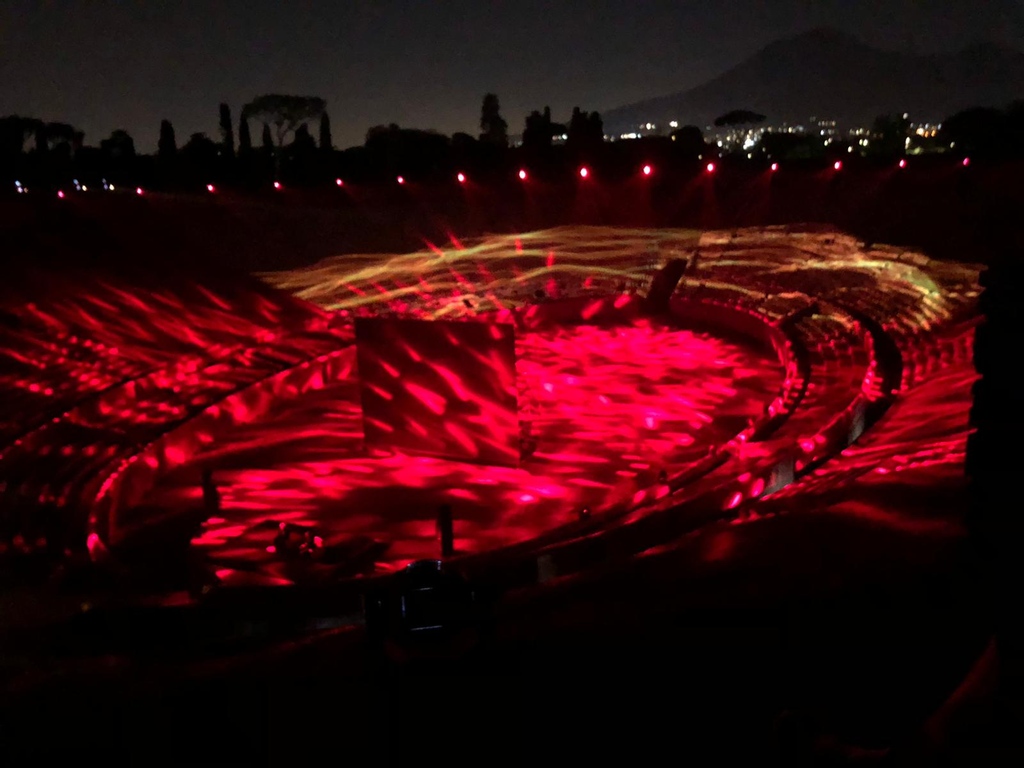 kickagency's tweet photo. 50° ‘Pink Floyd, live at Pompeii
Client: GSNET ITALIA
Services: Production, Runner, Wardrobe Assistant
🚕👕🕋 https://t.co/HskTTXnogJ