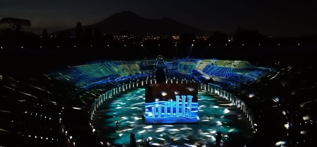 kickagency's tweet photo. 50° ‘Pink Floyd, live at Pompeii
Client: GSNET ITALIA
Services: Production, Runner, Wardrobe Assistant
🚕👕🕋 https://t.co/HskTTXnogJ