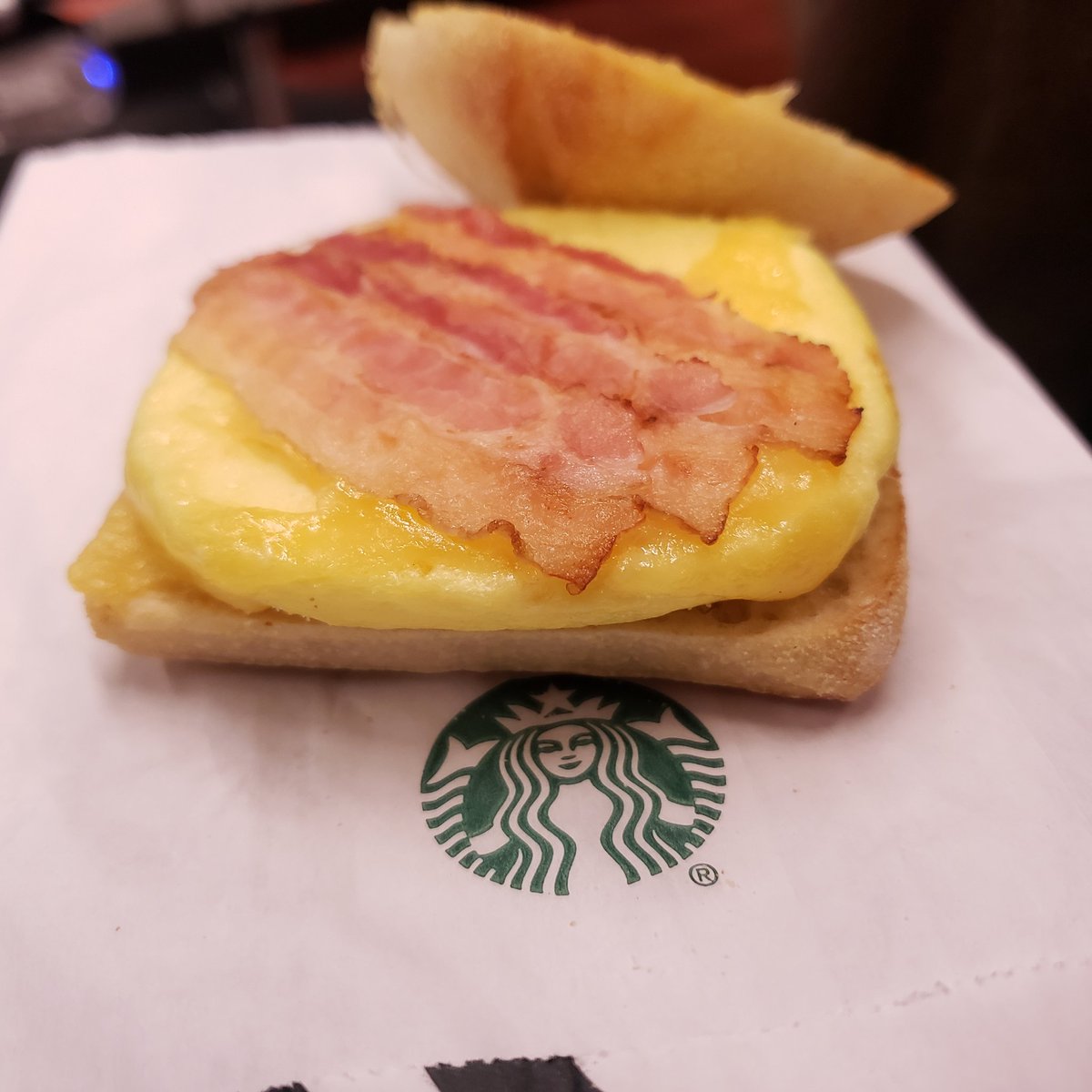 metaxis's tweet photo. Congrats @Starbucks on figuring out how to feed 100,000 people on one pig with your 0.5mm bacon parchment https://t.co/MgXvexr1Lh