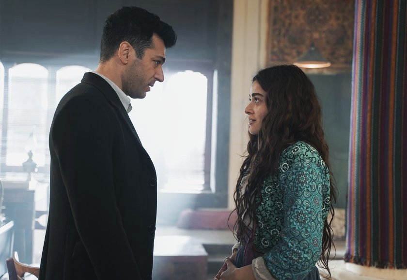 Bir daha sakın gitme !
#MuratYıldırım  #Aziz
#AzEf #SimayBarlas