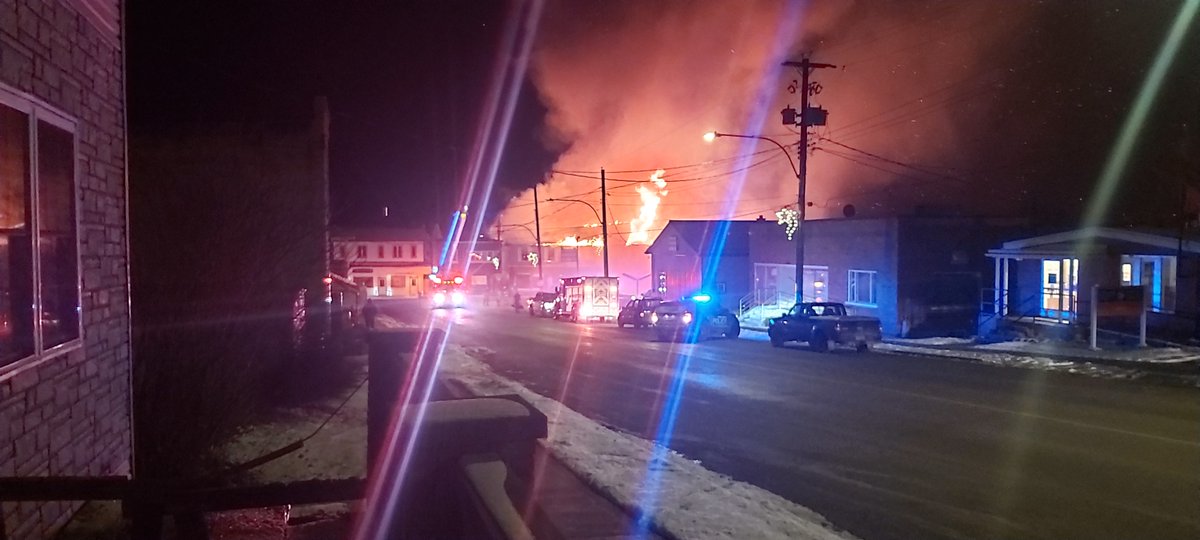 Multiple fire stations respond to a fire in Ayton.
bit.ly/3sXqLds