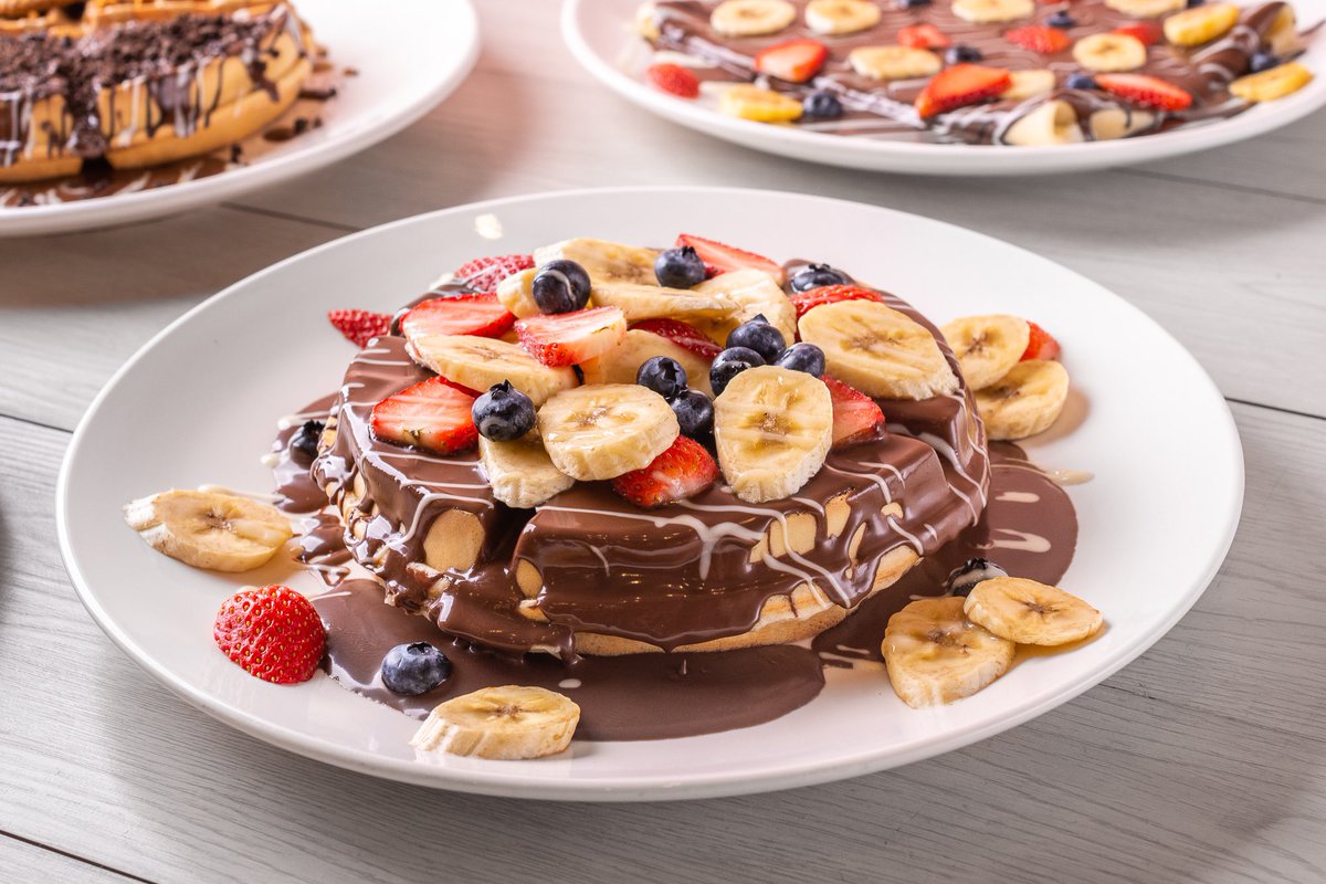MalaysianFoods's tweet photo. Ini lah dia tempat MAKAN YG korang WAJIB PERGI KALAU  BERADA DI SEKITAR SHAH ALAM,SELANGOR

Dkt sini Ada bermacam jenis makanan  yg berpaduu-paduu bagaikan diri anda berada di Thailand 🇹🇭 ,KOREA dgn BINGSU yg viral &amp; WESTERN FOOD mmg so MARVELLOUSS😋

📌Cold&amp;Melt Cafe Shah Alam https://t.co/nL6pUjC4Tz
