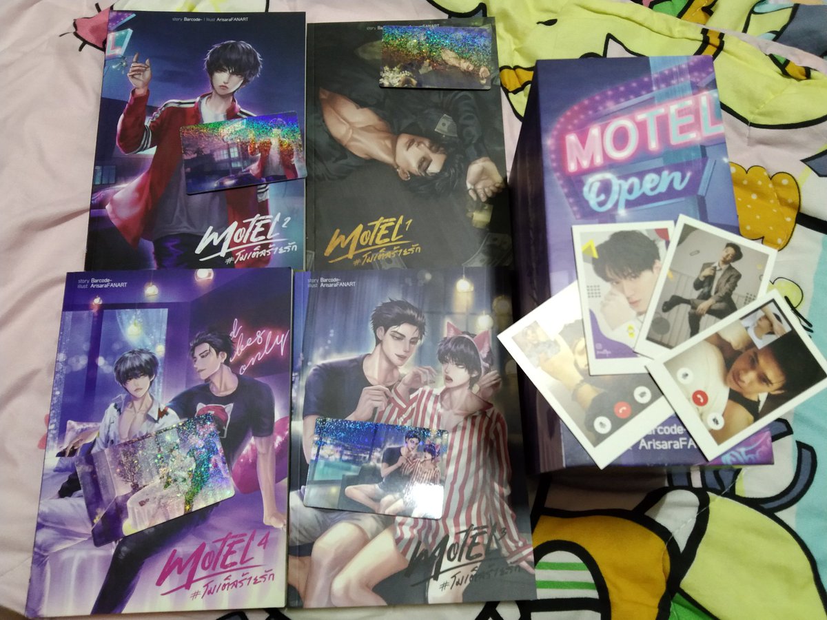 Crescentblue4's tweet photo. ได้รับหนังสือทั้งหมดแล้วเรียบร้อยนะคะ
แพ็กบับเบิ้ลห่อมาดีมากจริงๆค่ะ  😁
ขอบคุณสำหรับของขวัญปีใหม่นี้ และ สวัสดีปีใหม่กะคุณ @Barcode_gstz  ด้วยเช่นกันนะคะ ขอให้ปีนี้มีแต่เรื่องราวดีๆเข้ามานะคะ ☺️
😺 ทั้งคุณลูกค้า แมวน้อย และของแถมน่ารักมากๆเลยค่ะ 
#โมเต็ลร้ายรัก https://t.co/rEF6Xk18MU