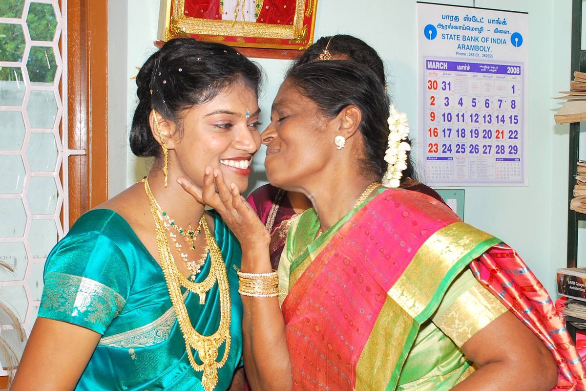 RamyaMervin's tweet photo. அன்பு உடலுக்கு ஆயுள் அதிகம்❤️
when I shut my eyes and think about her, I feel those bony fingers down my spine telling me that, Ramya all will be well, have faith and move on. #motherinlaw #athai #wemissyou #itwasnotyourtime #Grief https://t.co/MHYFz2kJYL