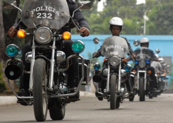 MMarreroCruz's tweet photo. Muchas felicidades a los guardianes del orden interno en #Cuba, la Policía Nacional Revolucionaria #PNR, en su aniversario 63. Llegue a ustedes el reconocimiento por su destacada labor durante todos estos años, garantizando la tranquilidad ciudadana de nuestro pueblo.
#CubaVive https://t.co/EuC5bvEoR2