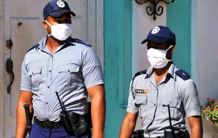 MMarreroCruz's tweet photo. Muchas felicidades a los guardianes del orden interno en #Cuba, la Policía Nacional Revolucionaria #PNR, en su aniversario 63. Llegue a ustedes el reconocimiento por su destacada labor durante todos estos años, garantizando la tranquilidad ciudadana de nuestro pueblo.
#CubaVive https://t.co/EuC5bvEoR2