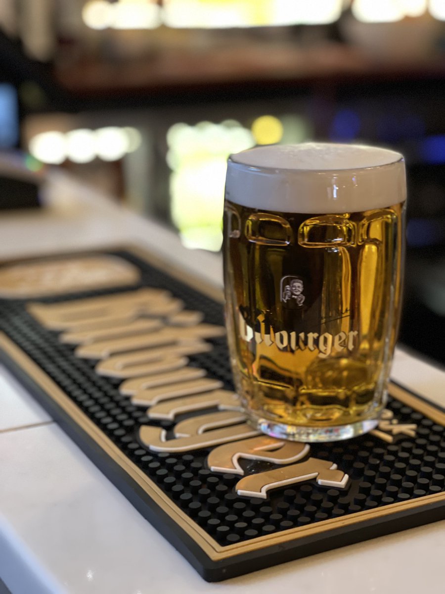 Piccadilly Tap (@piccadillytap) on Twitter photo Plenty of low or no options if that's your thing in January...
Keg
<a href="/BitburgerUK/">Bitburger UK</a> Drive - Pils 0.0%
<a href="/SchofferhoferUS/">Schofferhofer Hefeweizen</a>- Grapefruit Hefeweizen 2.5%
Bottles -
<a href="/schneiderweisse/">G. Schneider & Sohn</a>- Weissbier 0.5%
@adnams Ghost Ship - Pale Ale 0.5%
<a href="/BeavertownBeer/">Beavertown Brewery</a> Lazer Crush - IPA 0.3%
Open From 12pm 🍻 Plenty of low or no options if that's your thing in January...
Keg
<a href="/BitburgerUK/">Bitburger UK</a> Drive - Pils 0.0%
<a href="/SchofferhoferUS/">Schofferhofer Hefeweizen</a>- Grapefruit Hefeweizen 2.5%
Bottles -
<a href="/schneiderweisse/">G. Schneider & Sohn</a>- Weissbier 0.5%
@adnams Ghost Ship - Pale Ale 0.5%
<a href="/BeavertownBeer/">Beavertown Brewery</a> Lazer Crush - IPA 0.3%
Open From 12pm 🍻