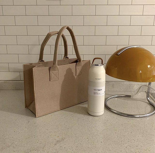 preorder_jia's tweet photo. รีทวิต สุ่มแจก shopping bag ของ twosister 🤩

กติกา : แค่รี+ฟอล

ประกาศพรุ่งนี้ไปเลย 22.00💕 https://t.co/7IhgZ5X5A5