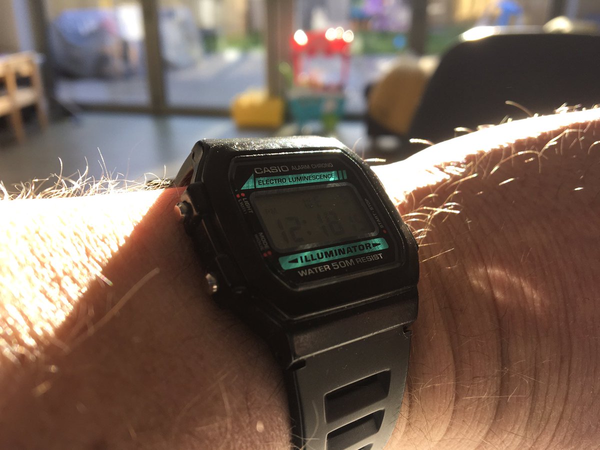 PFG_coach's tweet photo. I’ve been back in structured training for 2 weeks and in that time I haven’t had a smart watch due to my previous Garmin being repaired. I’m really not sure if i feel liberated or cheated
#runchat #trichat #garmin #casio #Training https://t.co/8QDM69a6xw