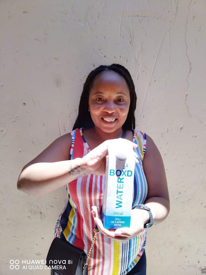HerQueenGirl's tweet photo. Did I not bumped into @boxdwater at pick n pay ππ€©, it was heavenly cold & perfect for today's heat
@IamMaropene @ThemsonChochi @HisKingBoy head over to your nearest pick n pay stores and quaff off the thirst π§#goboxd
#LiveRefreshed #BOXDSUMMER #Boxd #BoxdWater https://t.co/AuSHuk8xem