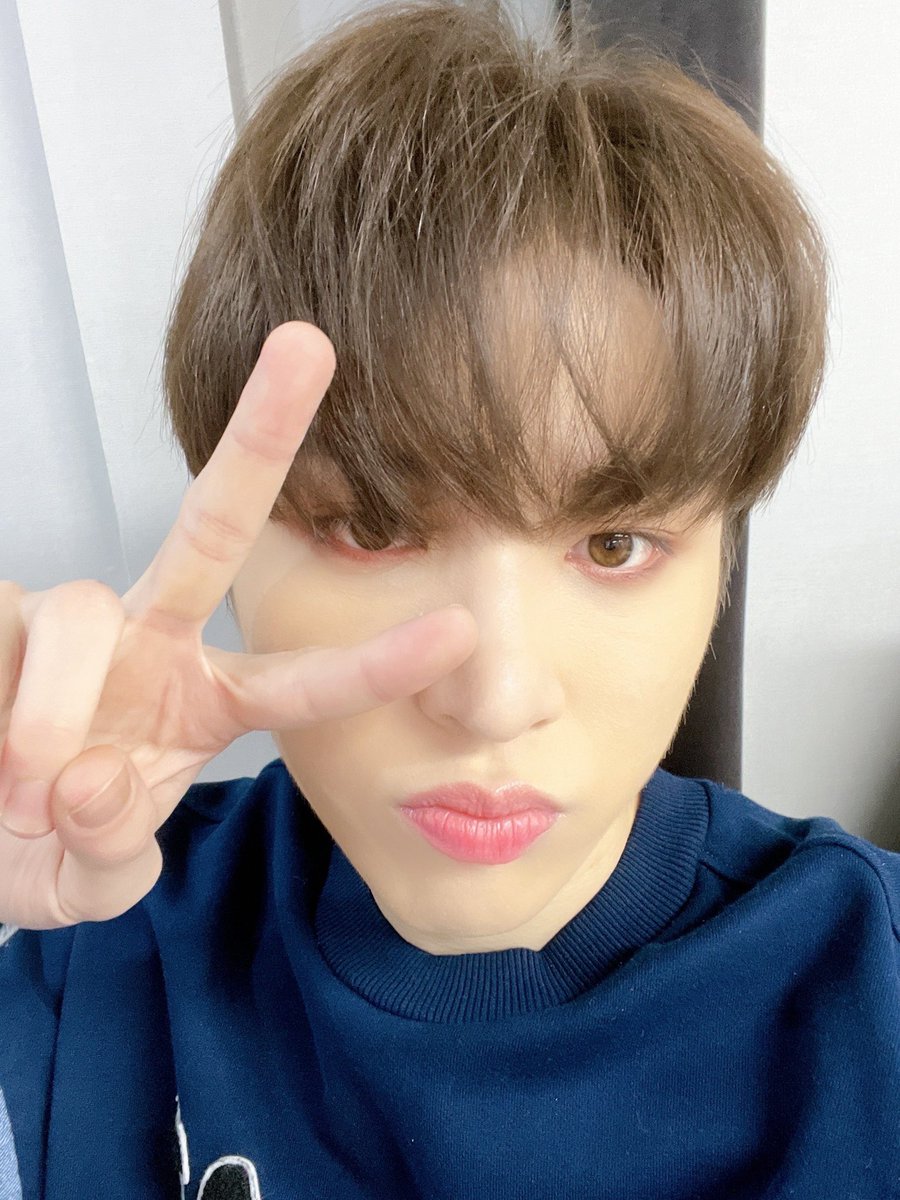 sutakhun's tweet photo. เนื่องจากจองฮวานลงรูปชัดแล้ว แจกการ์ด manyo 2 ใบค่ะ เลือกจาก 4 ใบนี้ค่ะ สุ่มจาก RT ค่ะ ประกาศผล 7/1/2022 #ตลาดนัดTreasure #SOJUNGHWAN #TREASURE https://t.co/oSGMDxxQL0