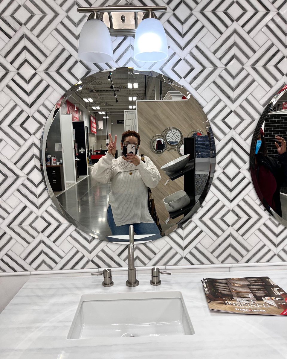 apinchofKay's tweet photo. Get in, we’re going Designing! ✨ https://t.co/4M8PecRLA3