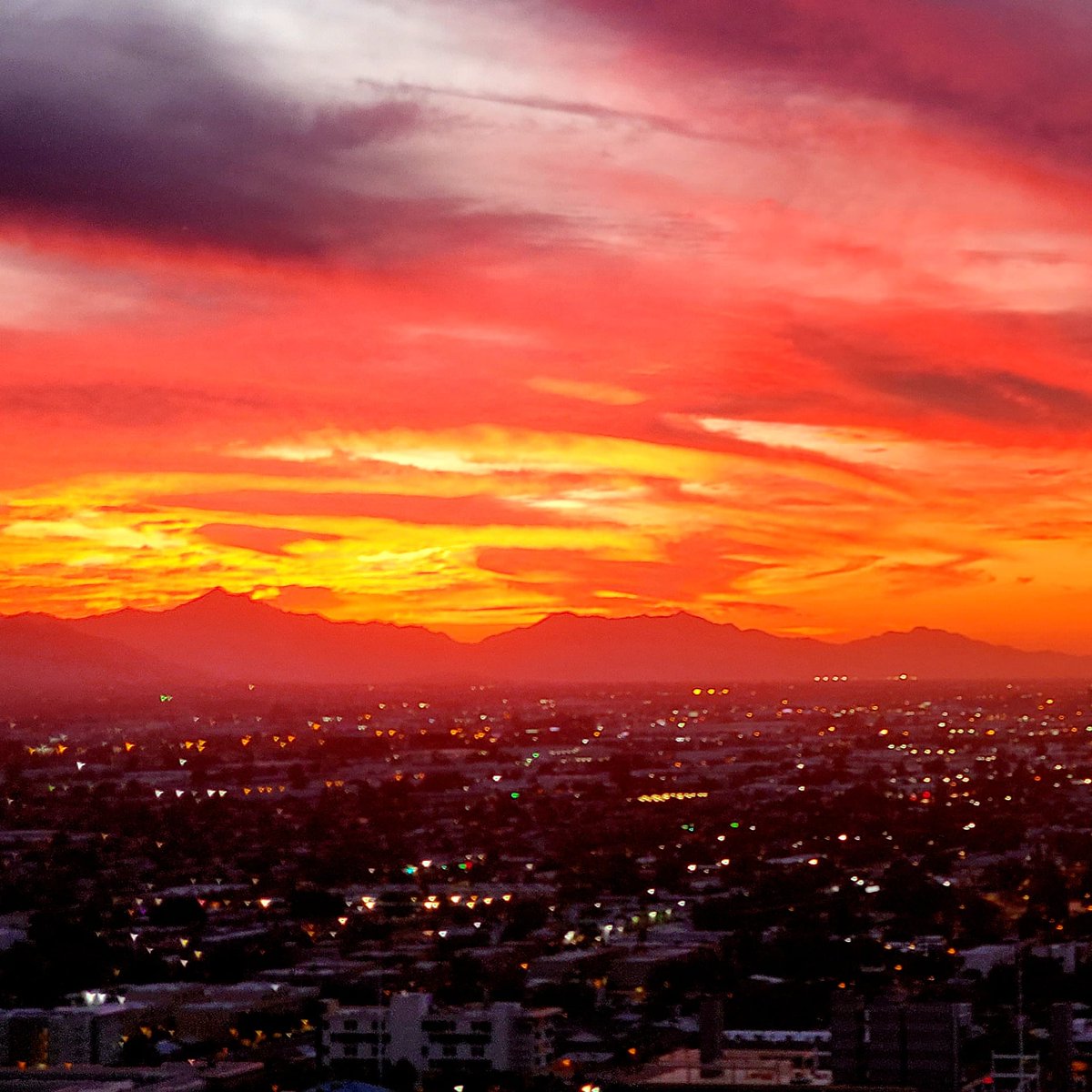 kevinsrowell's tweet photo. @DrSianProctor Great sunsets from there too. Love that place! https://t.co/NZsgCw2R3w