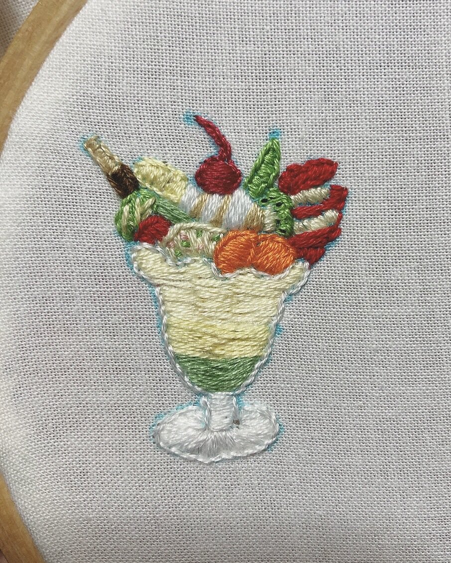 sayappeppe's tweet photo. 今日も刺繍をしてた。正月休みラストデイ。明日からはたらきまーす。 https://t.co/yofU1gZXv0