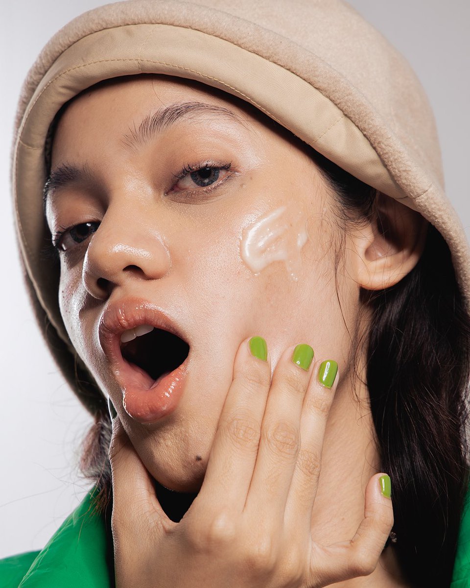 issy_company's tweet photo. Cleansing powers that’ll make your jaw drop! ✨ Our Nourishing Melt Cleansing Butter has ingredients to strengthen &amp; boost the skin! 🤤

The good stuff:

🌿 EDELWEISS EXTRACT
🌻 SUNFLOWER SEED OIL
🥟 SOYBEAN OIL 
🌼 CHAMOMILE EXTRACT

#beautymadeissy #issyandcompany #skinmadeissy https://t.co/xvAPftz3Gg