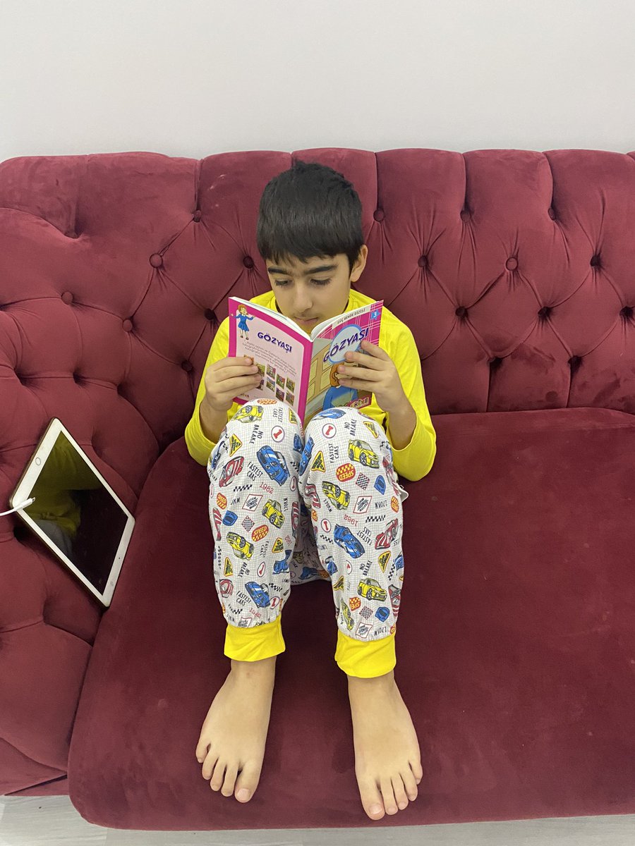 #KüçükçekmeceOkuyor
#YüzYapraklıBirGül 💫
4/B Ömer Sepetçi̇ Öğrenmenin en etkili yöntemlerinden okumak. Okuyoruz.
@HalkalIlkokulu 📚
<a href="/laylaslha/">YsmnDrgt Laylaslha</a> <a href="/eTwinning_ist/">eTwinning İstanbul</a>
<a href="/ist_arge/">İSTANBUL MEM AR-GE</a>
<a href="/memleventyazici/">Levent Yazıcı</a> <a href="/KcekmeceKymklik/">T.C. Küçükçekmece Kaymakamlığı 🇹🇷</a> <a href="/KucukcekmeceMeb/">Küçükçekmece İlçe Millî Eğitim Müdürlüğü</a>
<a href="/muratgozudok1/">Murat Gözüdok</a>
<a href="/tcmeb/">Millî Eğitim Bakanlığı</a> <a href="/ReyhanGomleksiz/">Reyhan Gömleksiz</a>