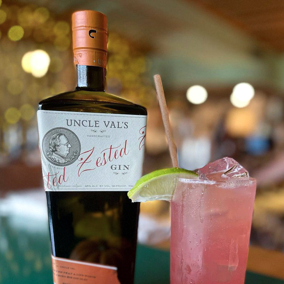 UncleVals's tweet photo. Uncle Val’s Zested Gin and Cranberry Tonic.
📸: IG @wineguyphotography
#unclevals #americangin #zested #bergamotorange https://t.co/oQiB2JqZi4