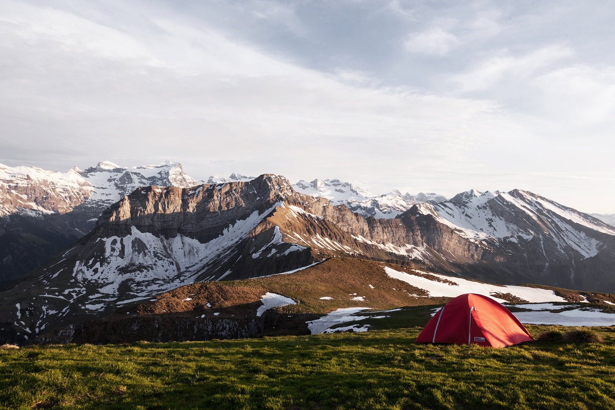 oldrangerdays's tweet photo. Be back in the game occupying nature, where always offers such view. Relaxing, isn’t it? The rest is how you can do it, which activity you want to prefer that is explained on 👉 https://t.co/8duy5pPime 🏔🏕🐿 #nature #outdoors #mountains #camping #hiking #trekking #climbing https://t.co/seNC4ltkgD