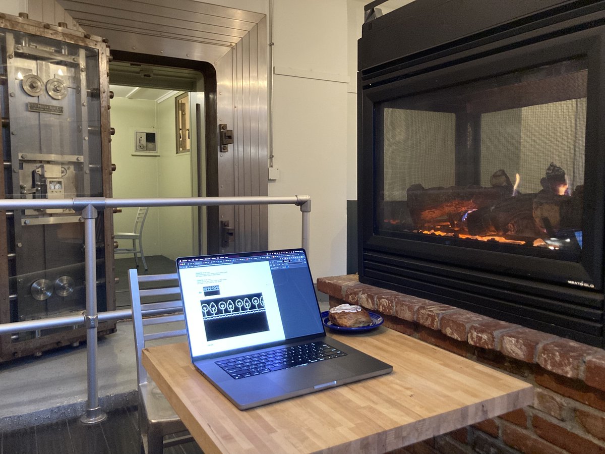 panphora tweet media