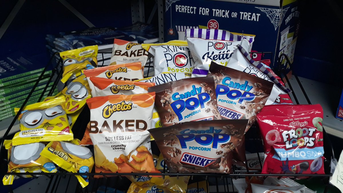 BookstoreFhs's tweet photo. For a LIMITED TIME only all top row products are ONLY 2οΈβ£5οΈβ£ cents. Get them while supplies last! #snacksale https://t.co/ymzzMirsYM