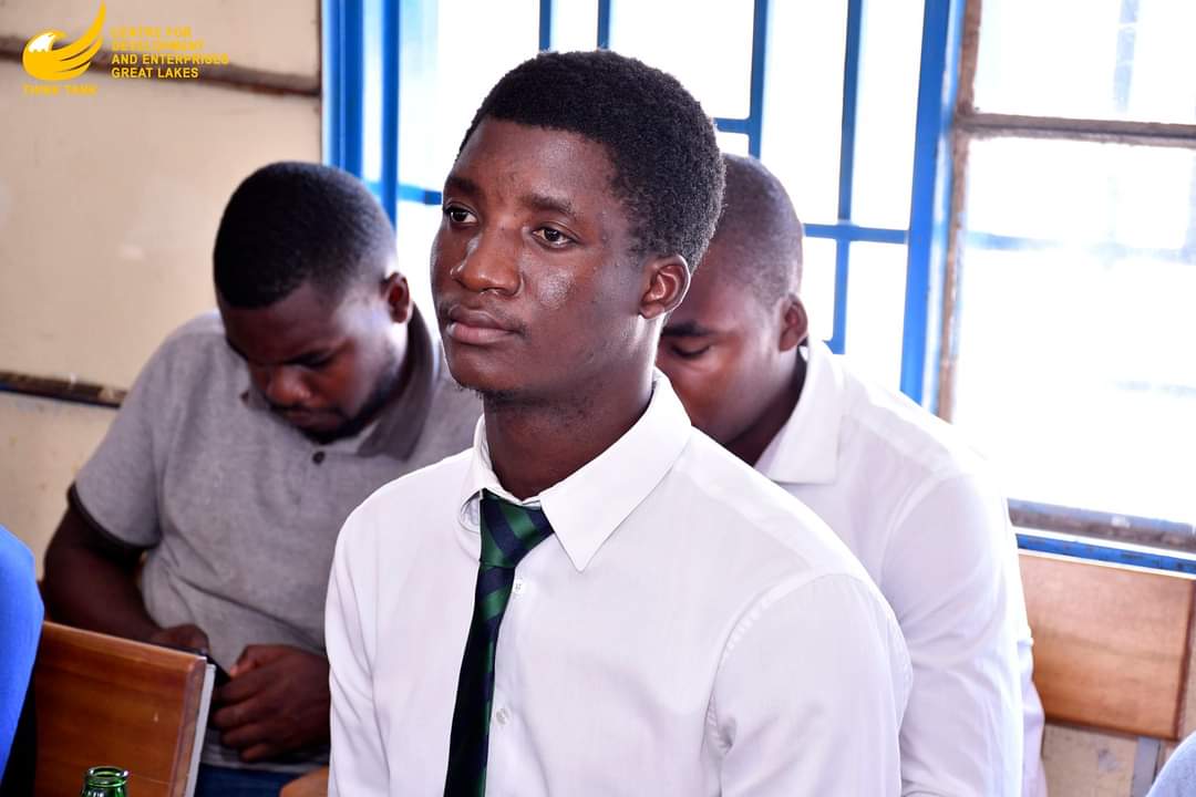 ForEnterprises's tweet image. . Merci à tous nos participants pour vos réflexions, vos témoignages ainsi que les actions proposées pour réduire l’esclavage moderne au #Burundi #WhySlavery #EndPoverty

@thewhyfoundation