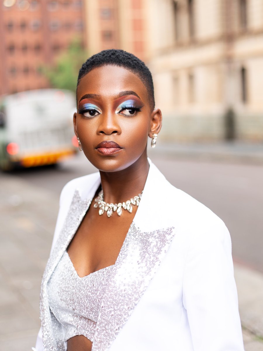 snegraphs's tweet photo. An outdoor photoshoot session I had with @M.Lesego (she did her own makeup) https://t.co/pv2kMeY19S