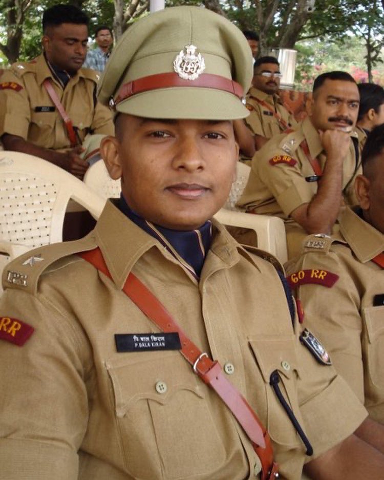 ips officer uniform