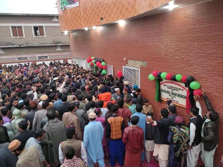 KaleriKamran114's tweet photo. Another achievement by Sindh government. Inauguration ceremony held at Tandojam under the supervision of MPA PS63 @sharjeelinam
#BenazirLibrary
#KhidmatMenSubseAagySindh
@BakhtawarBZ 
@AseefaBZ 
@BBhuttoZardari 
@rawalsharjeel 
@SyedNasirHShah
@AqrabaFatima https://t.co/bq4hOXp7rT