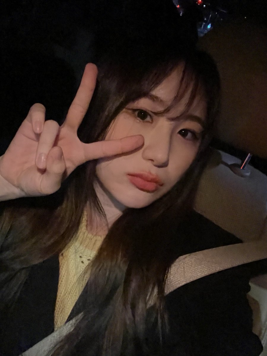 이채연(LEE CHAE YEON) Official tweet media
