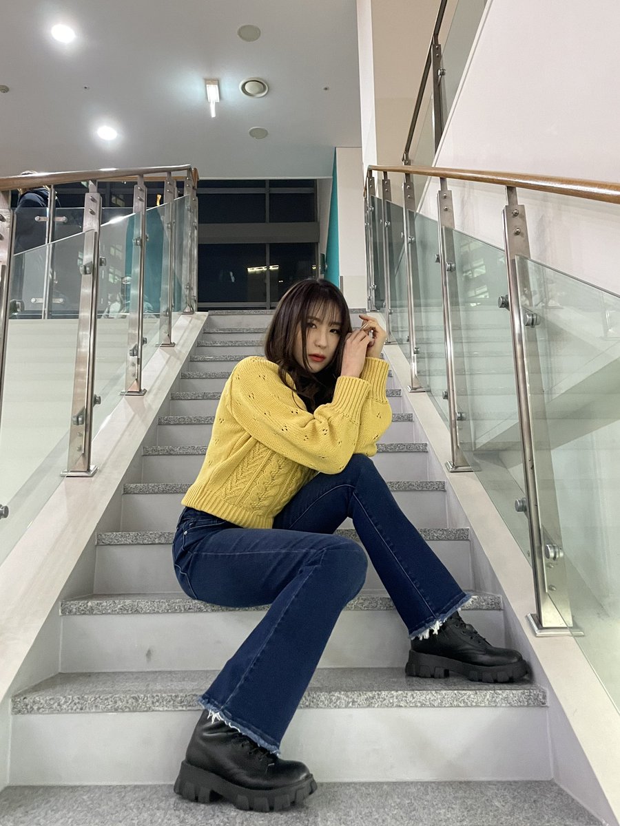이채연(LEE CHAE YEON) Official tweet media