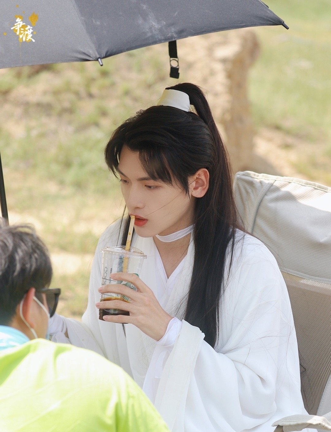 FIWBox8VEAE4FaH?format=jpg&name=large