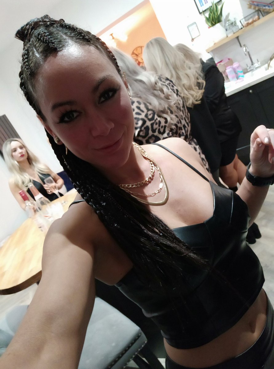 Had a week off training over Christmas...had drinks, lots of cheese, did my hair and saw my besties, was fun! #girlsday #braids #cheese #wine #festive