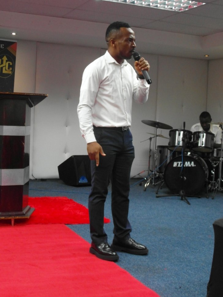 HigherLifeComm1's tweet photo. 🛑DOES GOD RECOMMEND MARRIAGE?

Your marriage is a source of blessings to others who are not married.
Let it represent God.

Watch the full video down below⬇️
https://t.co/z2OzEqpVFf

@Zilla_Pale10 @MuzvebaRuva @tsakzandlovu https://t.co/I6rBmr7nnK