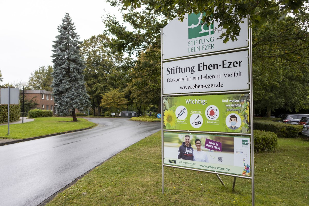 Bethel Aktuell (@bethel_aktuell) on Twitter photo Große Neuigkeiten zum Jahresbeginn 🎉: Seit dem 1. Januar gehört die Stiftung <a href="/Eben_Ezer_DE/">Stiftung Eben-Ezer</a> zum Verbund der v. Bodelschwinghschen Stiftungen Bethel. Sie ist damit neben Bethel, Sarepta, Nazareth und der Hoffnungstaler Stiftung Lobetal die fünfte Stiftung ➡️bethel.de/aktuelles/nach… Große Neuigkeiten zum Jahresbeginn 🎉: Seit dem 1. Januar gehört die Stiftung <a href="/Eben_Ezer_DE/">Stiftung Eben-Ezer</a> zum Verbund der v. Bodelschwinghschen Stiftungen Bethel. Sie ist damit neben Bethel, Sarepta, Nazareth und der Hoffnungstaler Stiftung Lobetal die fünfte Stiftung ➡️bethel.de/aktuelles/nach…