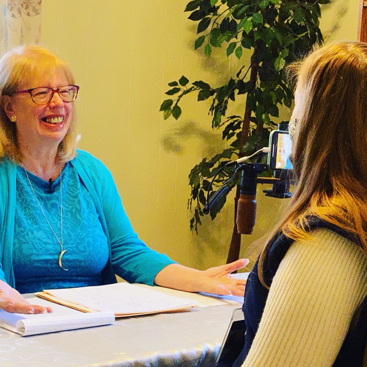 SusanRe84596158's tweet photo. WATCH @SusanRe84596158 interviewed on @SpecNews1CLT Attend her annual Predictions lecture this Sunday! Details https://t.co/6u3hmPsix4 https://t.co/C2NaHWhCm3