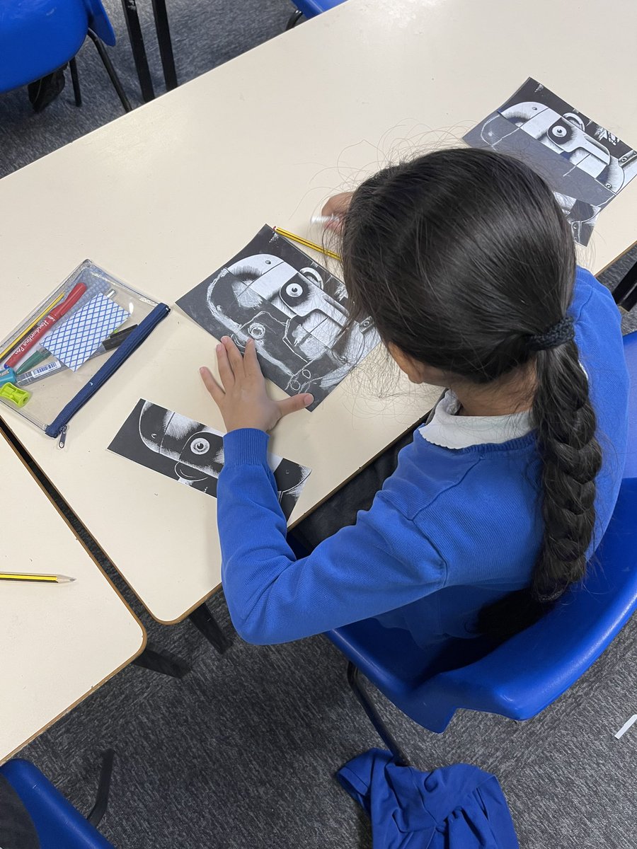 AcklamWhin's tweet photo. Year 3 have made a BRILLIANT start on their final Iron Man artwork this afternoon. They have chosen pencil, charcoal or chalk to showcase light and dark. #drawing #shading #tone #mightymetals https://t.co/qSkNC6wQ7Z