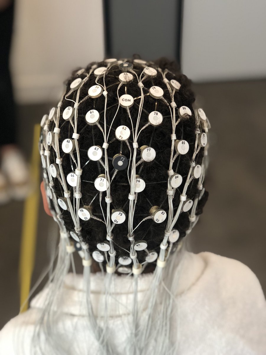 Un plaisir d’accueillir les premiers jeunes participants de l’année au labo pour le projet MEDiATE. 
Votre enfant a entre 2 ans et 6 ans 11 mois? Venez participer aux projets du programme <a href="/DecodeResearch/">Decode</a>. <a href="/CU1075/">Laboratoire COMETE U1075</a> <a href="/Inserm/">Inserm</a> <a href="/dumontv1/">dumontv</a> @Annelisephd @nadege_roche <a href="/LPCN_UNICAEN/">Laboratoire de Psychologie de Caen Normandie</a>