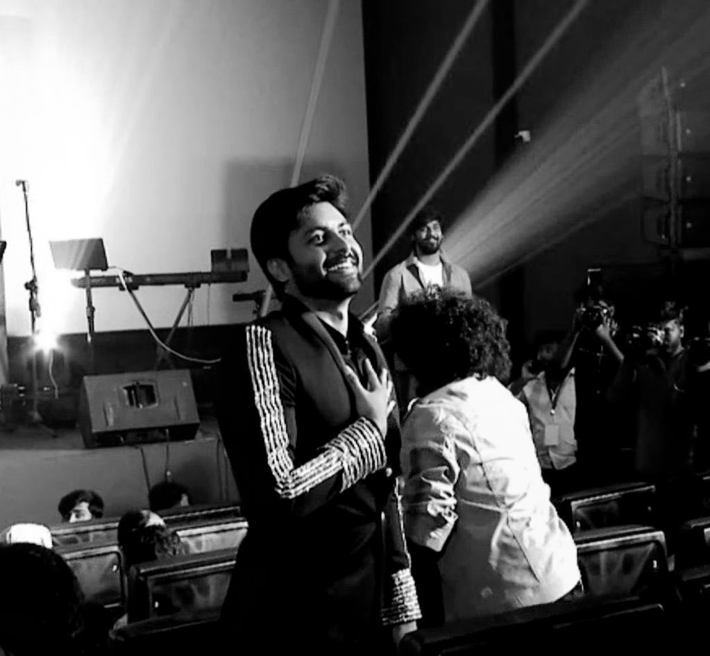 i_amak's tweet photo. It was a Surreal moment, Could still hear those voices. Truly a radical love 🤍

#எல்லா புகழும் இறைவனுக்கே #blessed #peopleslove🤍😇🙏🏻 https://t.co/1v46yB4hV3